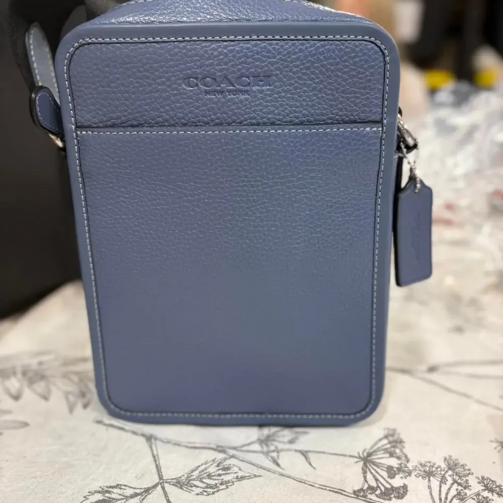 B19 002 nwt coach sullivan crossbody